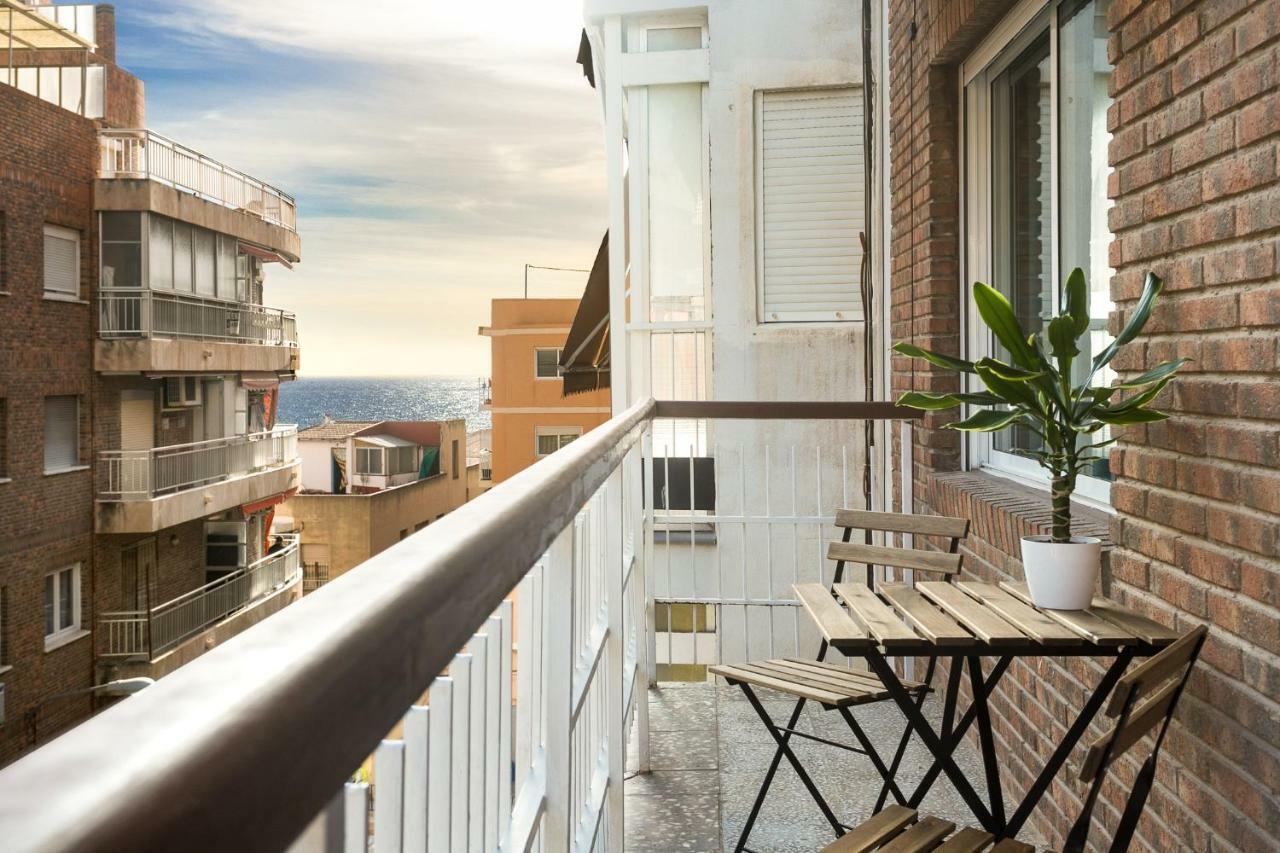 Lovely, New, Bright 3 Mins To Beach Apt 105 Sq Meters Alicante Kültér fotó